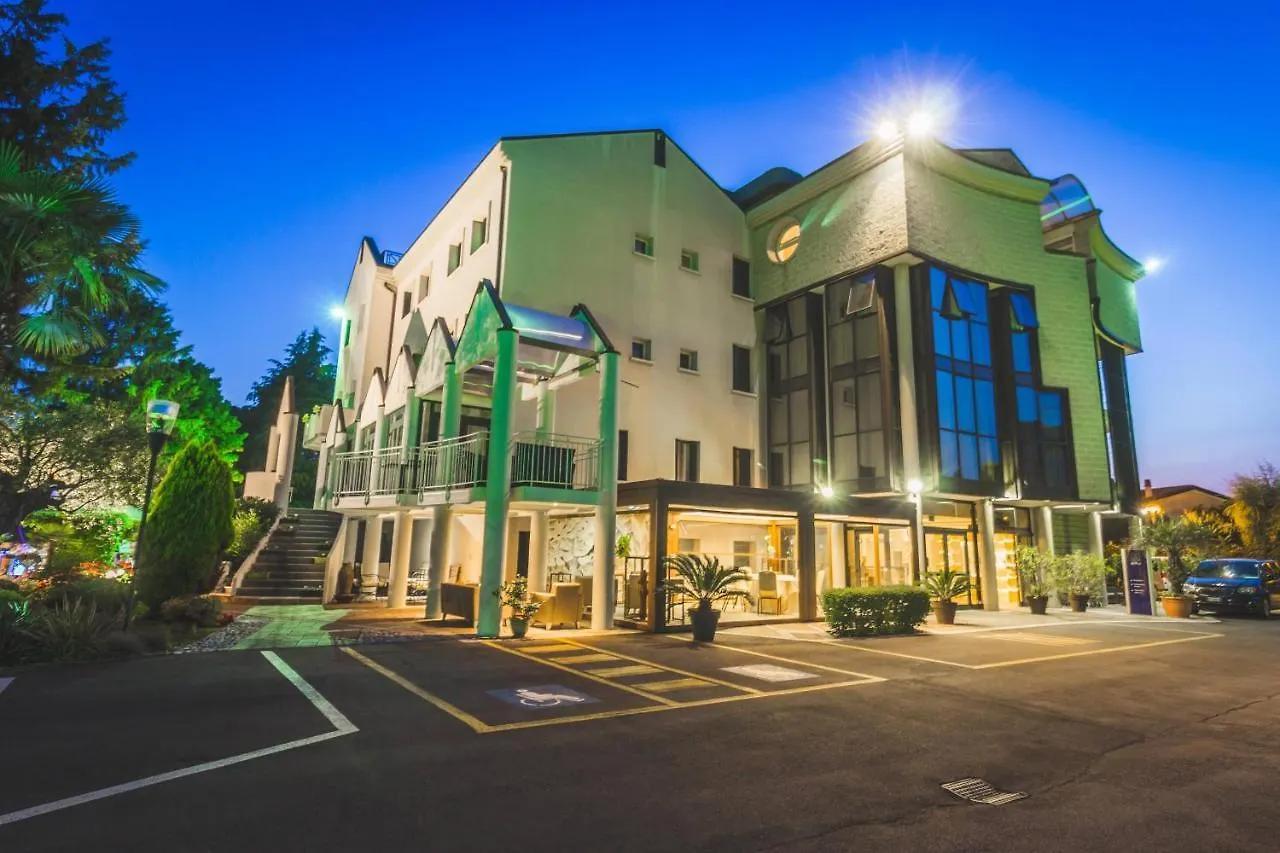 Park Hotel Ai Pini & Restaurant Ai Pini Mestre