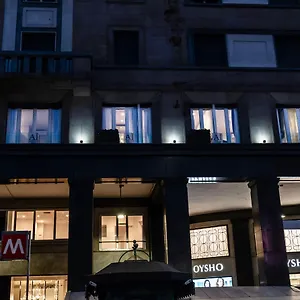 https://san-babila-suite.it-lombardy.com