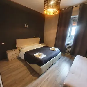 Sira House 2* Milánó