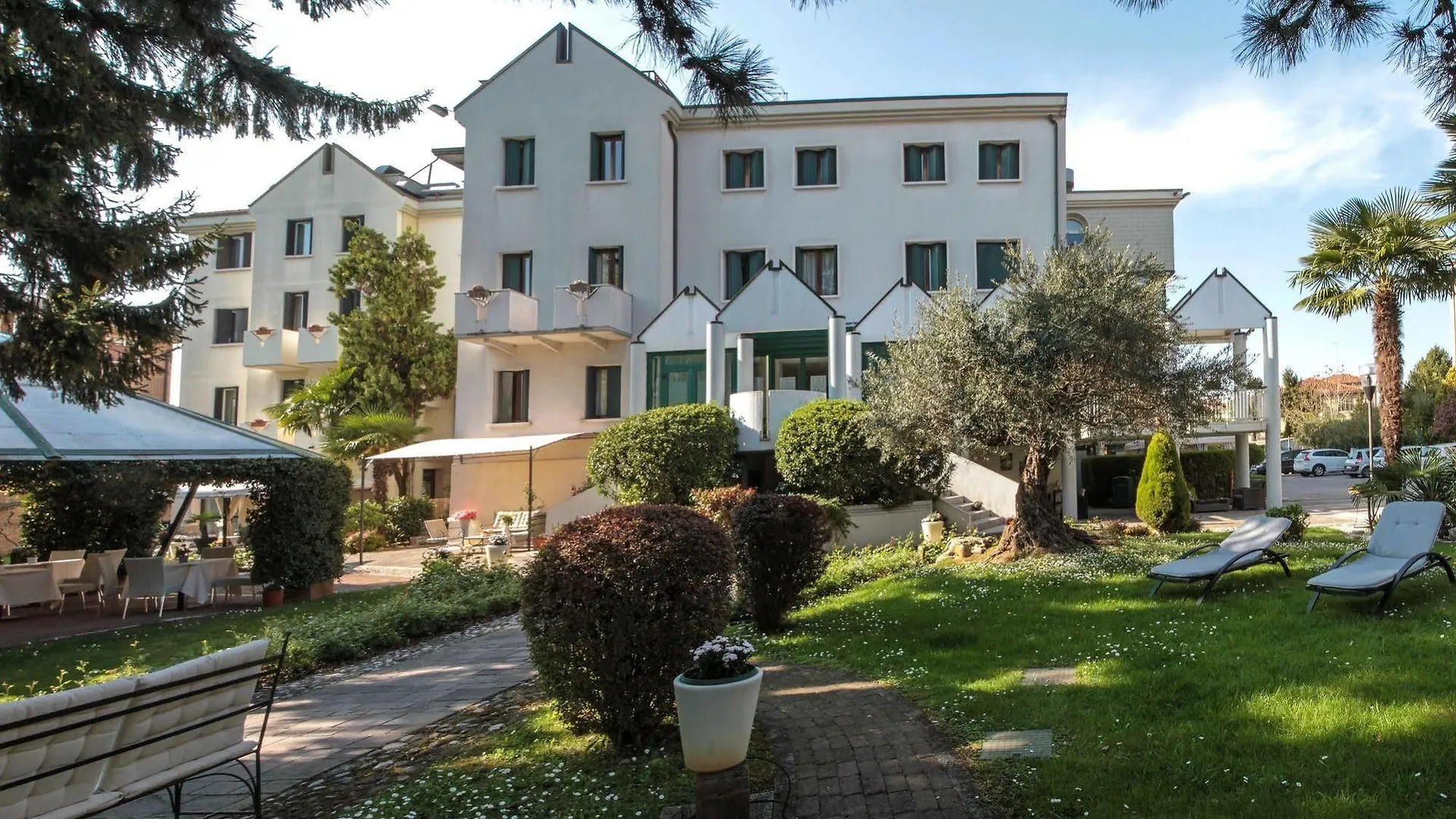 Park Hotel Ai Pini & Restaurant Ai Pini Mestre